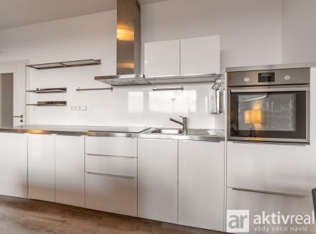 Pronájem bytu, 1+kk, 34 m²