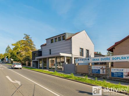 Pronájem - obchodní prostor, 526 m²