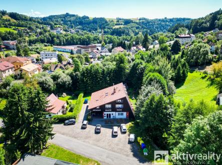 Prodej hotel, 556 m² obrázek