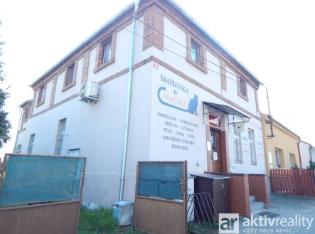 Prodej rodinného domu 190 m² s prodejnou potravin, Žatec - Bezděkov