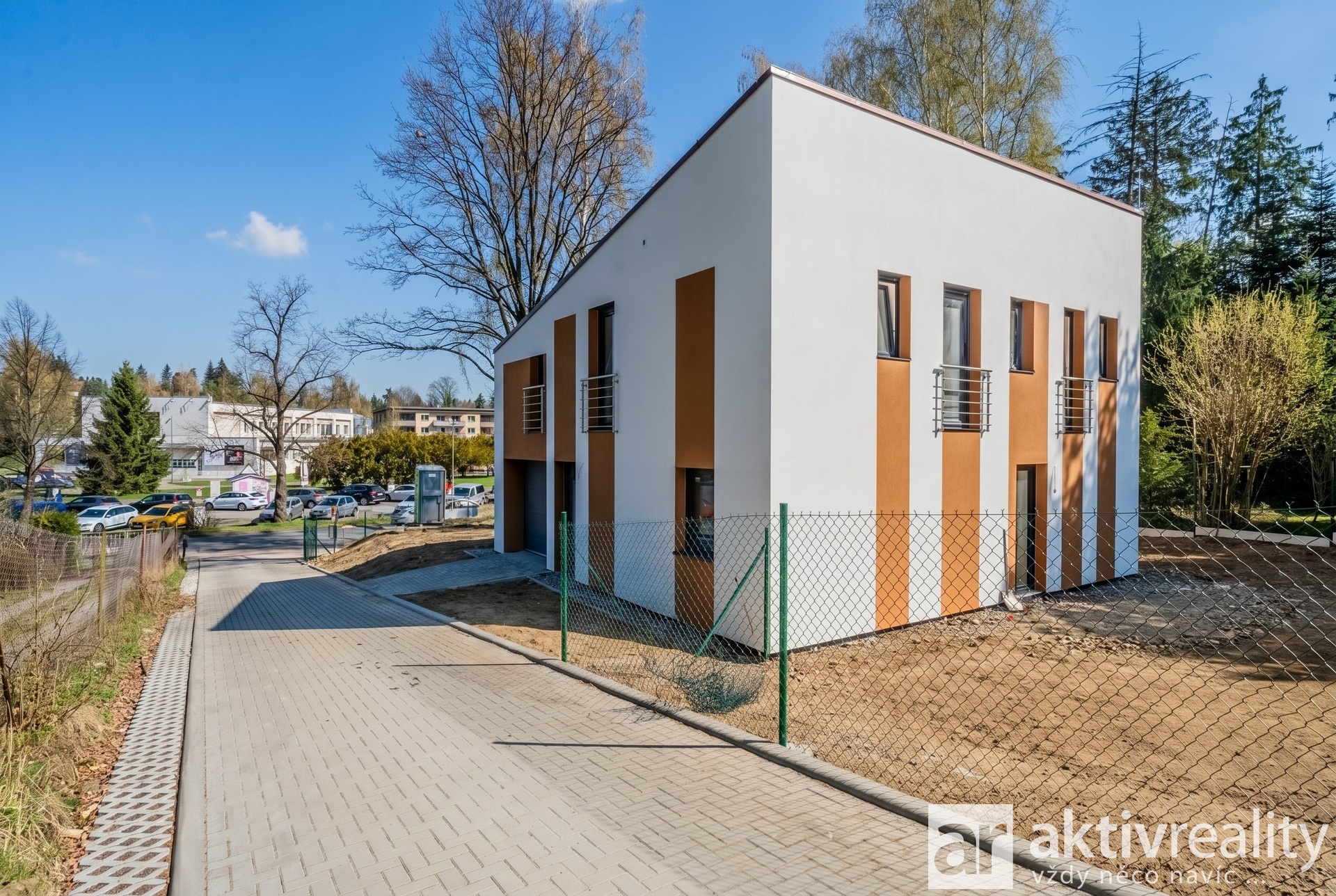 hf_20260425_183225_98dc3b1f-51d9-448e-a999-6217a6cd0b56