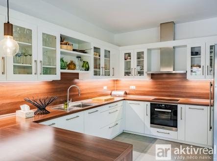 Pronájem bytu, 4+kk, 218 m²