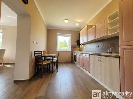 Pronájem bytu, 3+1, 100 m²