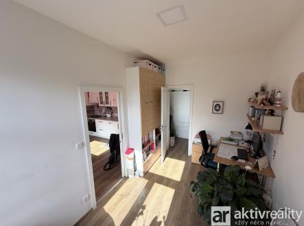 Pronájem bytu, 2+kk, 39 m²