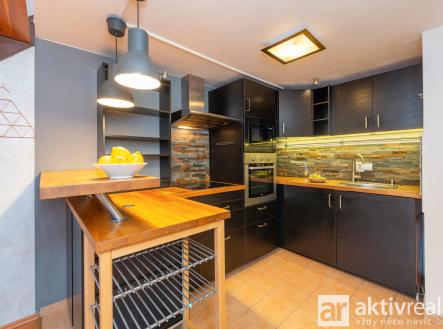 Prodej bytu, 2+kk, 63 m²