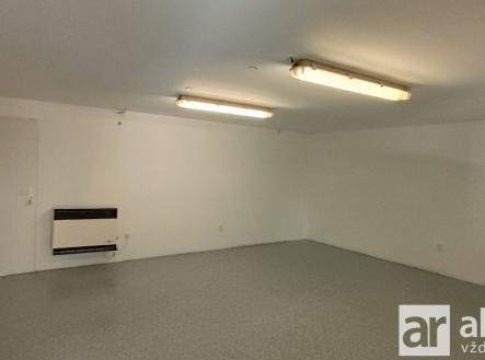 Pronájem komerčního objektu, sklad, 726 m²