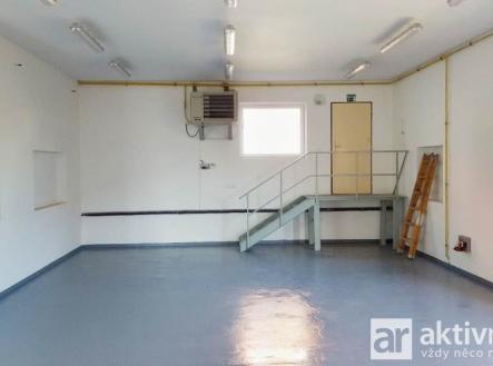 Pronájem komerčního objektu, sklad, 316 m²