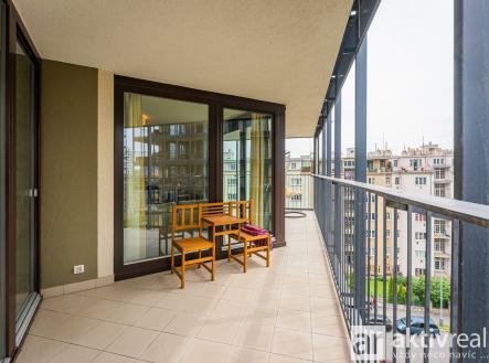 Pronájem bytu, 1+kk, 38 m²