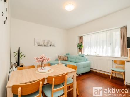 Pronájem bytu, 2+kk, 38 m²