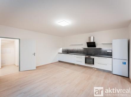 Pronájem bytu, 2+kk, 65 m²