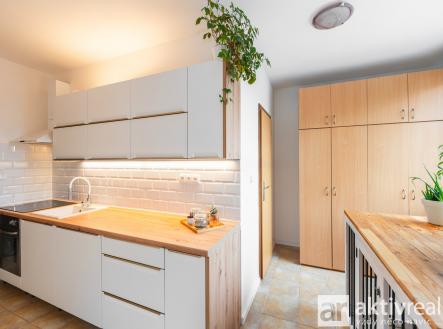 Pronájem bytu, 3+1, 64 m²
