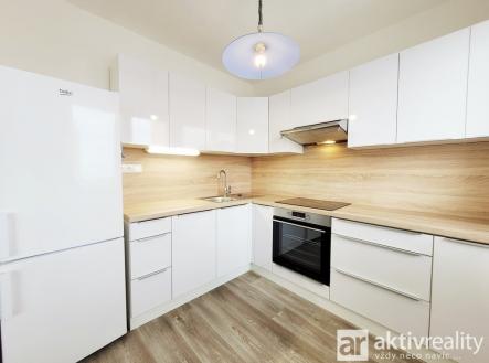 Pronájem bytu, 2+1, 52 m²