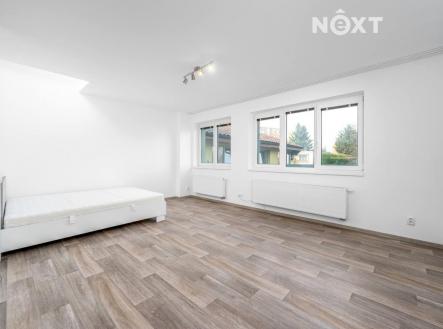 Pronájem bytu, 1+kk, 45 m²