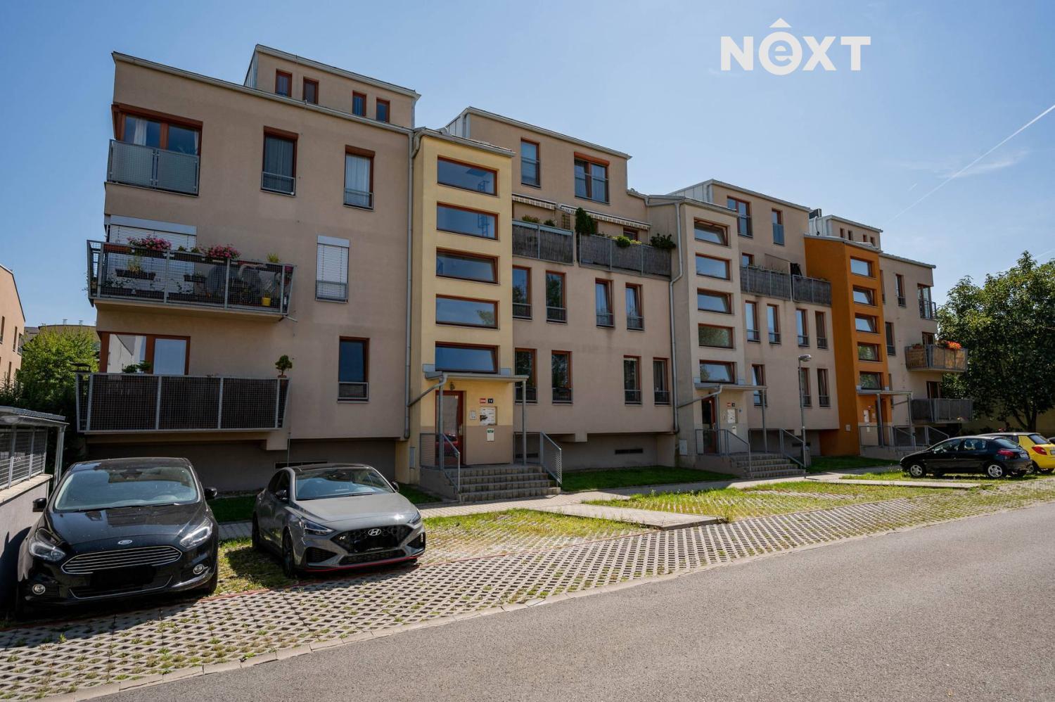 Prodej byt 3+kk, 64㎡