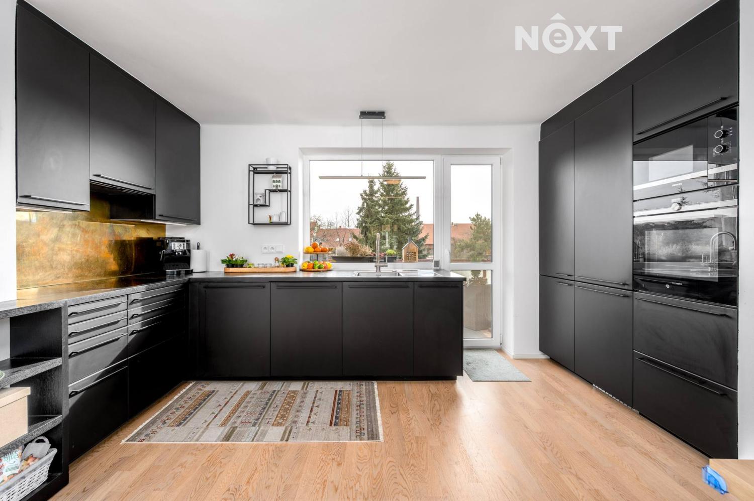 Prodej byt 4+kk, 81㎡