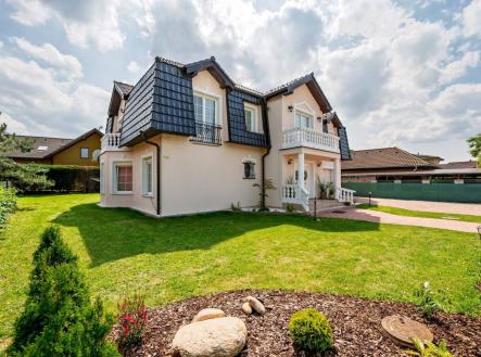 Pronájem bytu, 3+kk, 130 m²