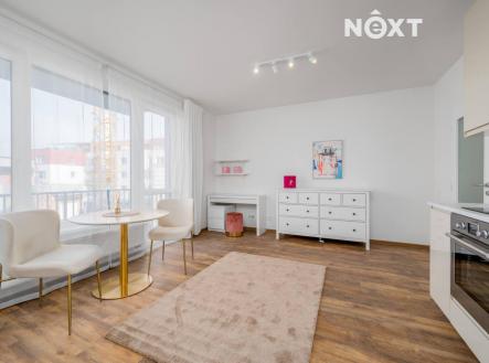 Pronájem bytu, 1+kk, 32 m²