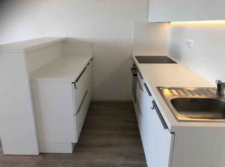 Pronájem bytu, 1+kk, 40 m²