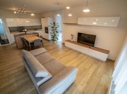 Pronájem bytu, 3+kk, 106 m²