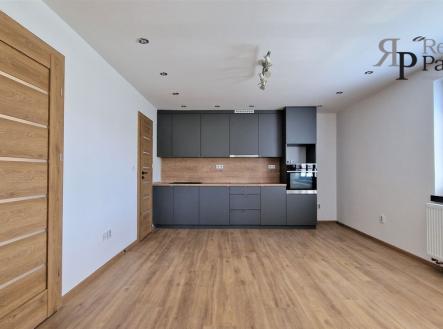 Pronájem bytu, 4+kk, 88 m²