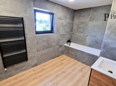 Pronájem bytu, 4+kk, 88 m²