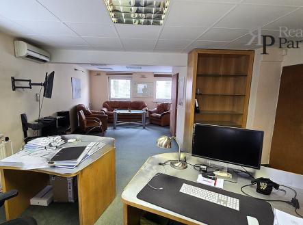 Pronájem kanceláře, 99 m²