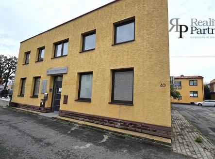 Pronájem kanceláře, 99 m²