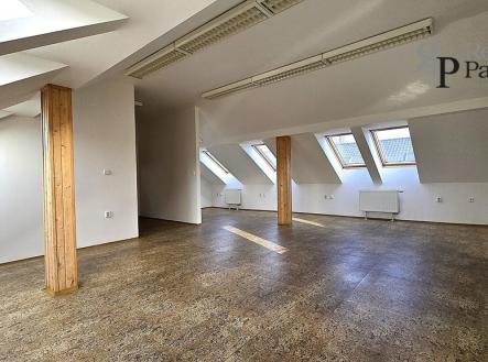 Pronájem kanceláře, 55 m²