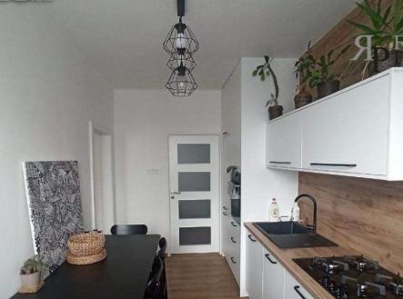 Pronájem bytu, 2+1, 58 m²