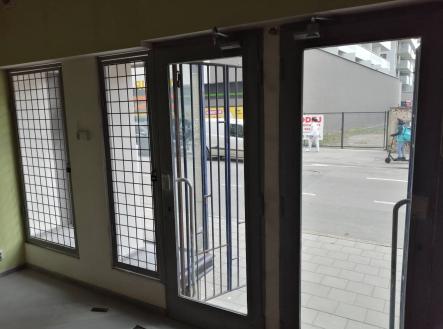 Pronájem obchodní prostor, 42 m²