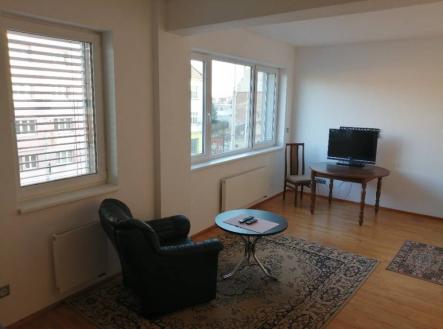 Pronájem bytu, 1+kk, 39 m²