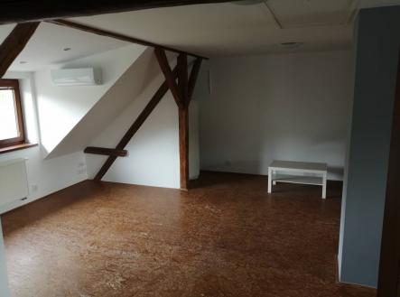 Pronájem bytu, 1+kk, 66 m²