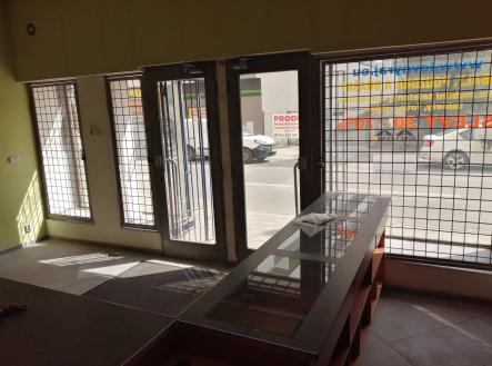 Pronájem obchodní prostory, 42 m²