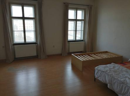 Pronájem bytu, garsoniéra, 30 m²