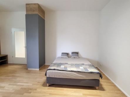 Pronájem bytu, 1+kk, 47 m²