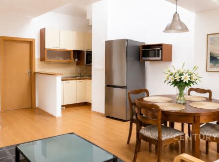 Pronájem bytu, 2+kk, 55 m²