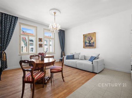 Prodej elegantního bytu 2+kk po rekonstrukci, Jaromírova, Praha 4 - Nusle