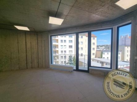 Pronájem kanceláře, 316 m²