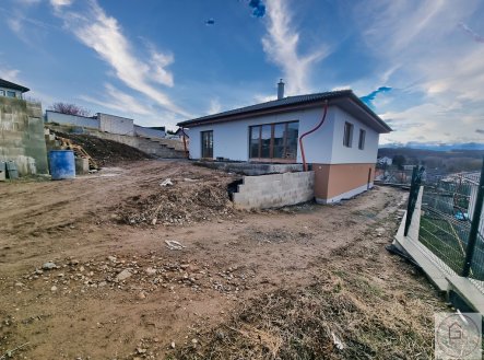 Luxusní novostavba bungalovu 4+1 v Kralupech nad Vltavou – bydlení pro náročné