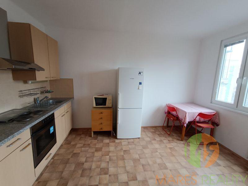 Pronájem bytu 1+1, 42m2, centrum