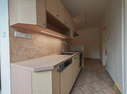 Prodej bytu, 4+1, 70 m²