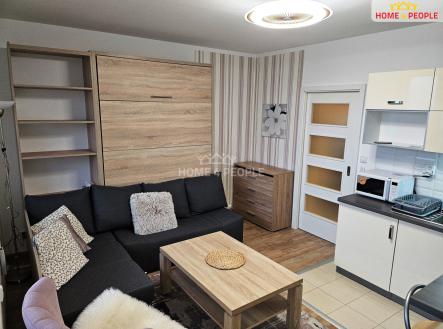 Pronájem bytu, 1+kk, 34 m²