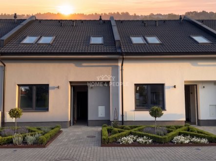 Prodej novostavby Rodinného domu 4+kk V Pohořelicích Nové Vsi