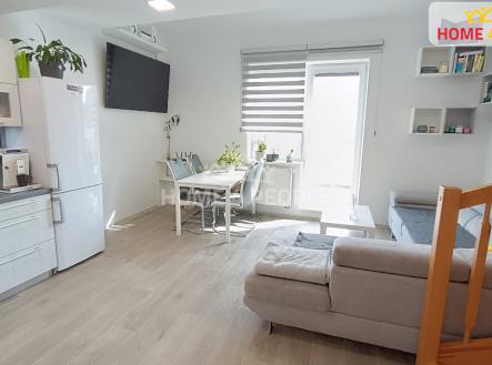 Pronájem bytu, 4+kk, 90 m²