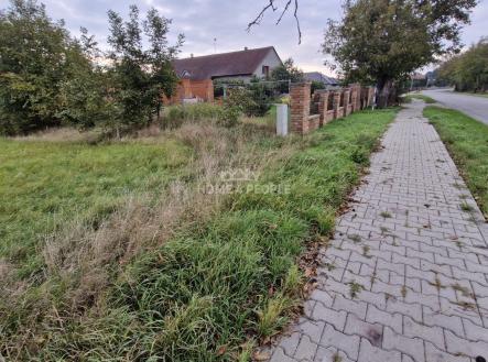 Prodej pozemku pro bydlení, 2 765 m² obrázek