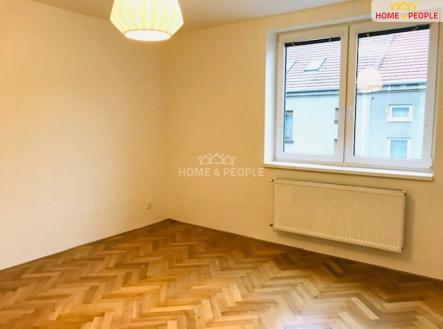 Pronájem bytu, 3+kk, 70 m²