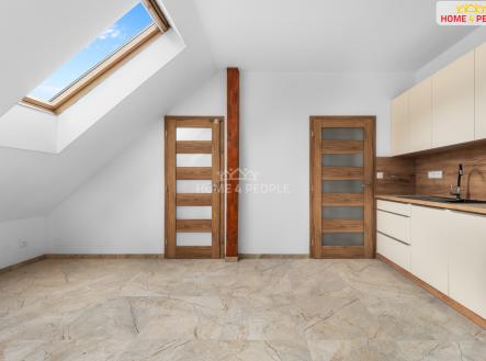 Pronájem bytu, 2+kk, 33 m²