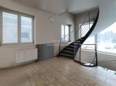 Pronájem komerčního objektu, sklad, 170 m²