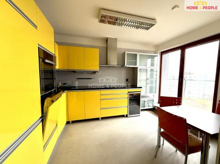 Pronájem bytu, 2+kk, 61 m²