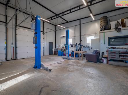 Prodej komerčního objektu, jiný, 166 m²